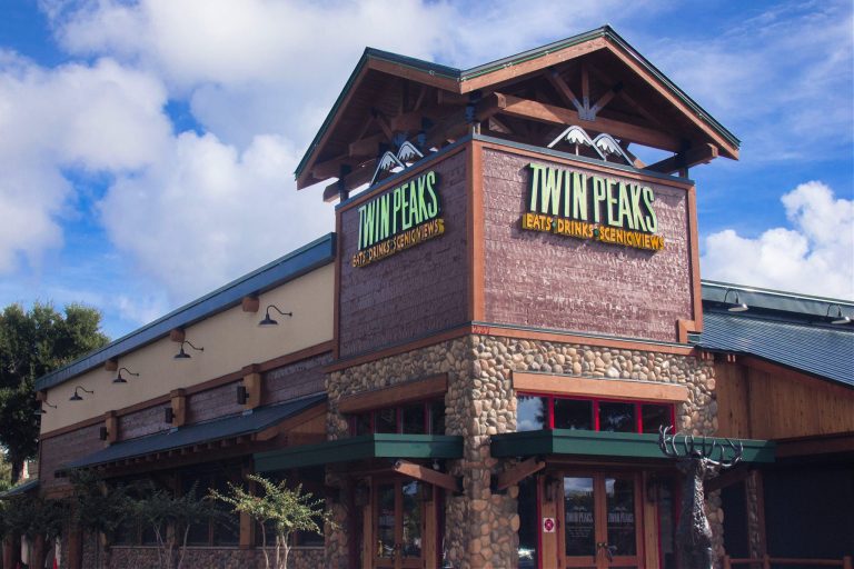 Twin Peaks Altamonte Springs